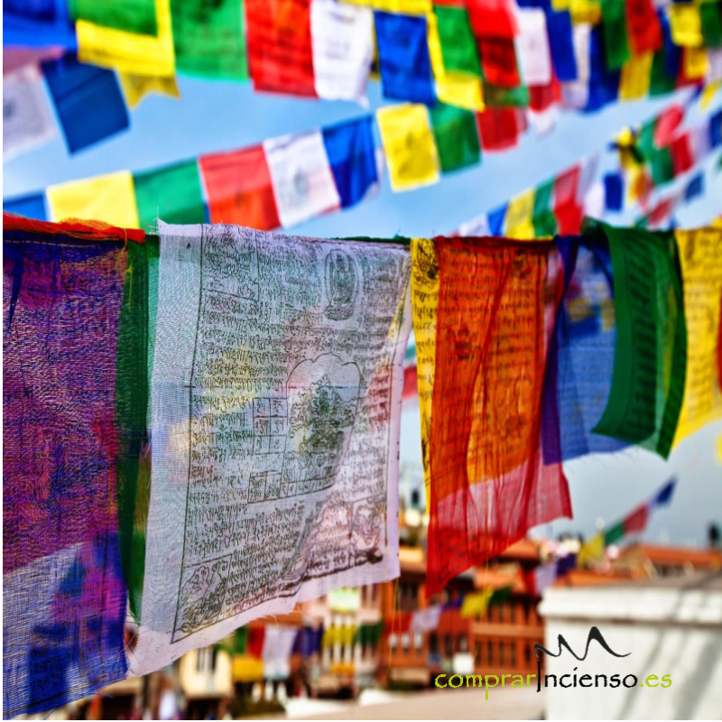 Banderas Tibetanas de Oración 14 x 19 x 500 cms - CompraIncienso